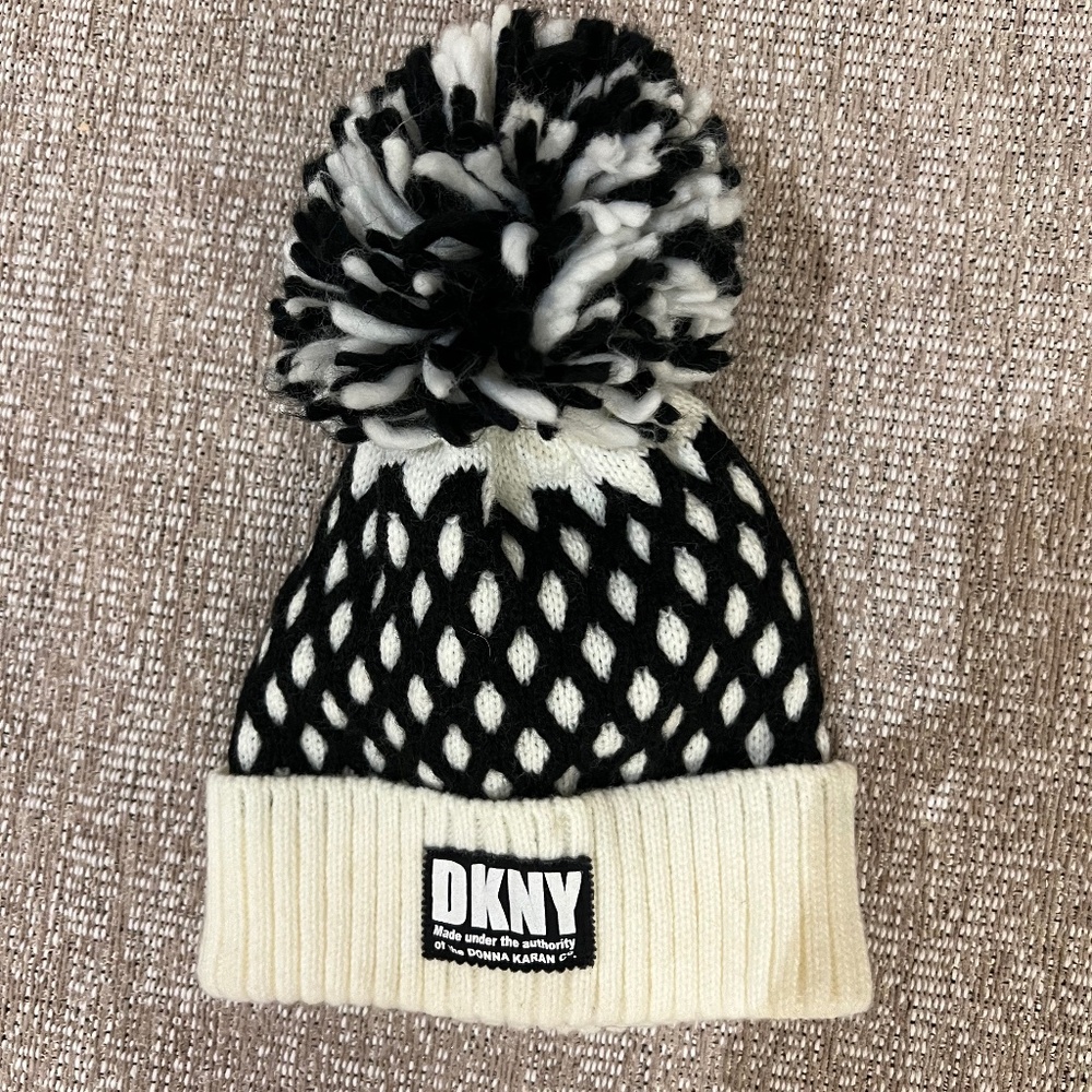 DKNY hat NWOT
